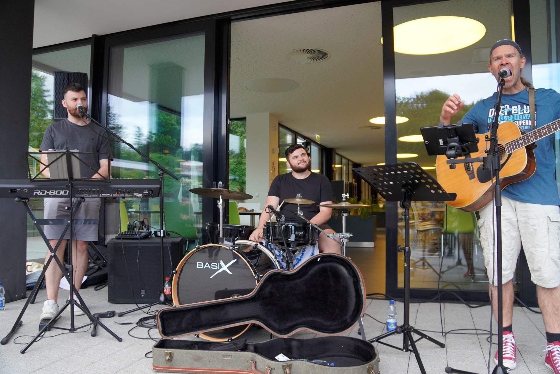 Double U, Cafino Concerts